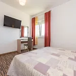 Antonio Apartment