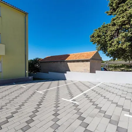 Antonio Apartman Sukosan