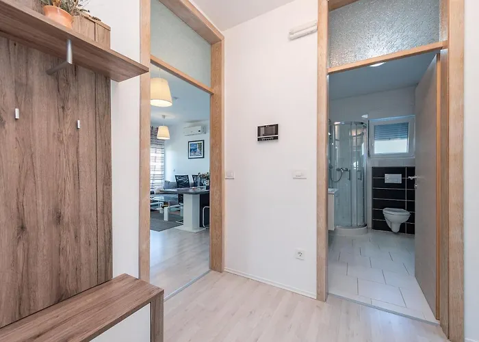 Antonio Apartman *