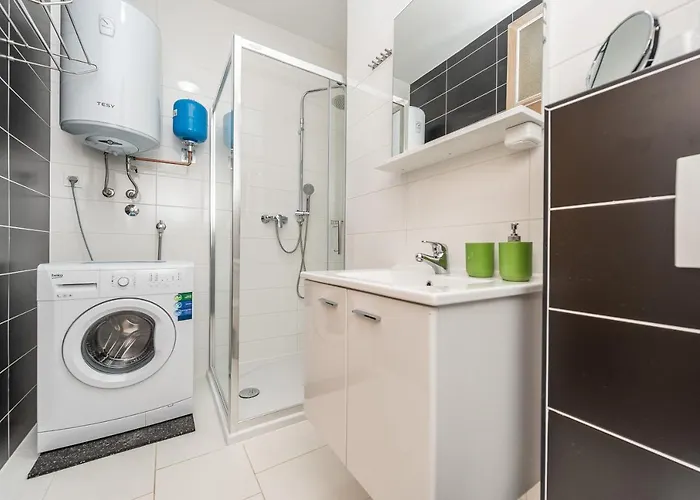 Antonio Apartman *