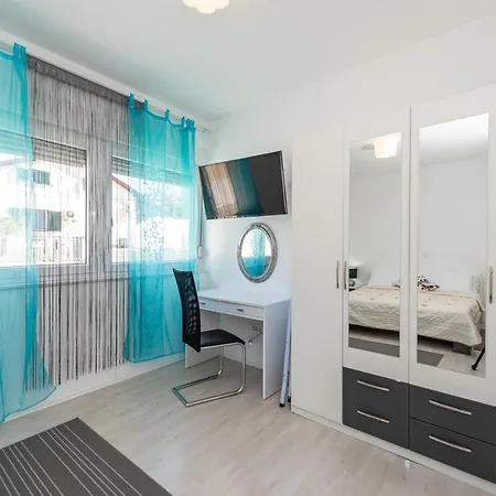 Apartment Antonio Sukosan